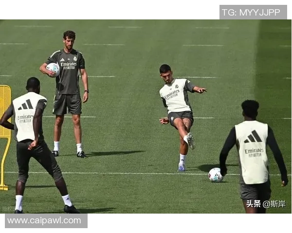 皇家马德里强势出击迎战劲敌 赛场风云再起 谁能笑到最后