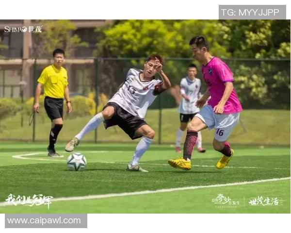 足球的力量与激情：从青训到职业联赛的成长之路和全球影响力分析