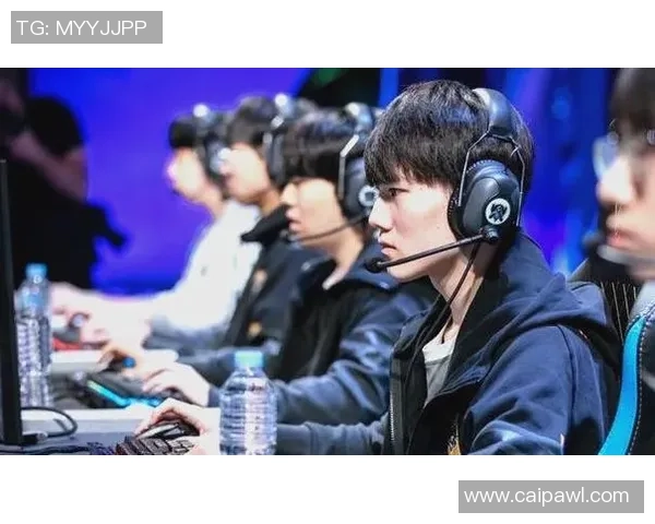 Caps中路的崛起与挑战分析电竞赛事中的明星选手之路 Caps中路的崛起与挑战分析电竞赛事中的明星选手之路